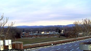 Weather camera view of Haverstraw Elementary School.