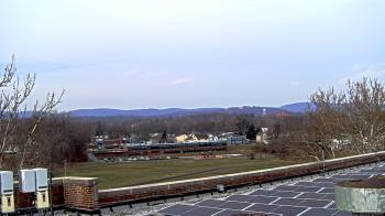 Weather camera view of Haverstraw Elementary School.