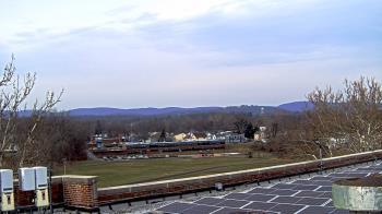Weather camera view of Haverstraw Elementary School.