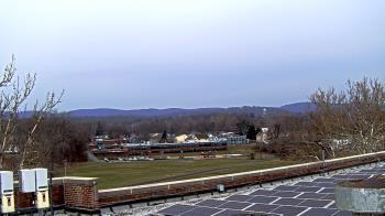 Weather camera view of Haverstraw Elementary School.