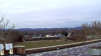 Weather camera view of Haverstraw Elementary School.