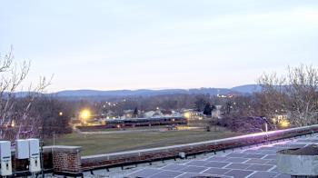 Weather camera view of Haverstraw Elementary School.