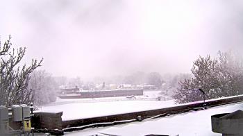 Weather camera view of Haverstraw Elementary School.