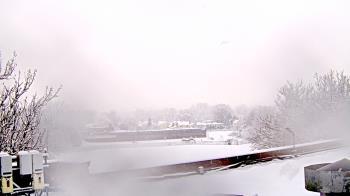 Weather camera view of Haverstraw Elementary School.