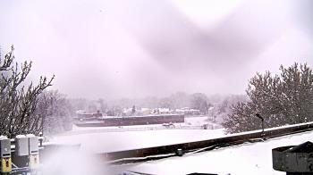 Weather camera view of Haverstraw Elementary School.