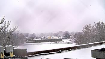 Weather camera view of Haverstraw Elementary School.