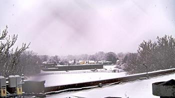 Weather camera view of Haverstraw Elementary School.