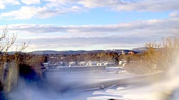 Weather camera view of Haverstraw Elementary School.