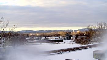 Weather camera view of Haverstraw Elementary School.