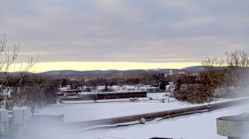 Weather camera view of Haverstraw Elementary School.