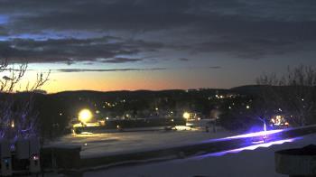 Weather camera view of Haverstraw Elementary School.