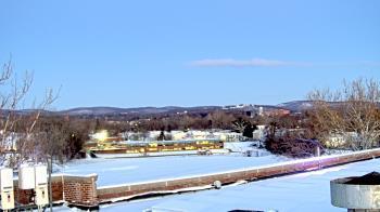 Weather camera view of Haverstraw Elementary School.