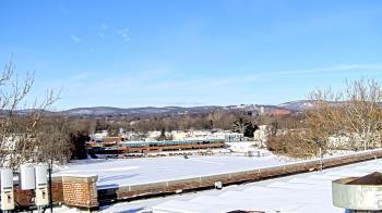 Weather camera view of Haverstraw Elementary School.