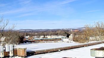Weather camera view of Haverstraw Elementary School.