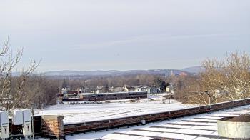 Weather camera view of Haverstraw Elementary School.
