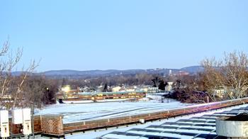 Weather camera view of Haverstraw Elementary School.