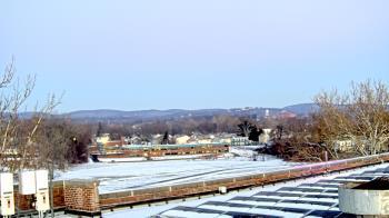 Weather camera view of Haverstraw Elementary School.