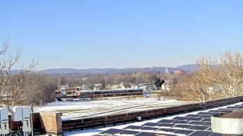 Weather camera view of Haverstraw Elementary School.
