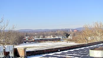 Weather camera view of Haverstraw Elementary School.