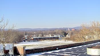 Weather camera view of Haverstraw Elementary School.