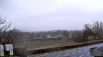 Weather camera view of Haverstraw Elementary School.