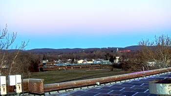 Weather camera view of Haverstraw Elementary School.