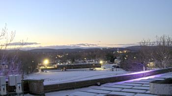 Weather camera view of Haverstraw Elementary School.