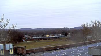 Weather camera view of Haverstraw Elementary School.