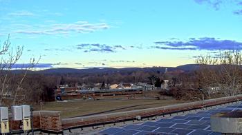 Weather camera view of Haverstraw Elementary School.