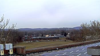 Weather camera view of Haverstraw Elementary School.