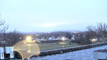 Weather camera view of Haverstraw Elementary School.