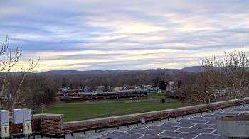 Weather camera view of Haverstraw Elementary School.