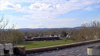 Weather camera view of Haverstraw Elementary School.