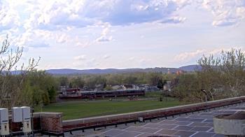 Weather camera view of Haverstraw Elementary School.