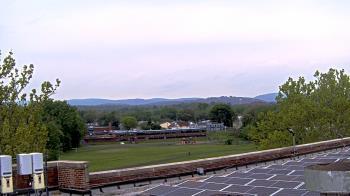 Weather camera view of Haverstraw Elementary School.