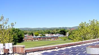 Weather camera view of Haverstraw Elementary School.