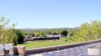 Weather camera view of Haverstraw Elementary School.