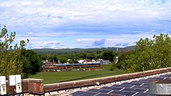 Weather camera view of Haverstraw Elementary School.