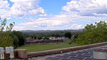 Weather camera view of Haverstraw Elementary School.