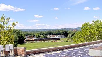 Weather camera view of Haverstraw Elementary School.