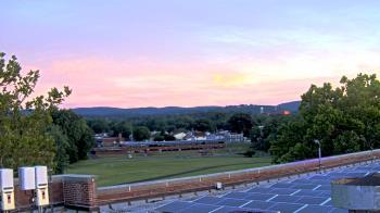 Weather camera view of Haverstraw Elementary School.