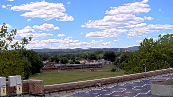 Weather camera view of Haverstraw Elementary School.