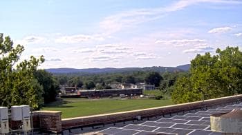 Weather camera view of Haverstraw Elementary School.