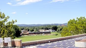 Weather camera view of Haverstraw Elementary School.