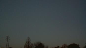 Weather camera view of Woodmere MS.