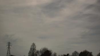 Weather camera view of Woodmere MS.