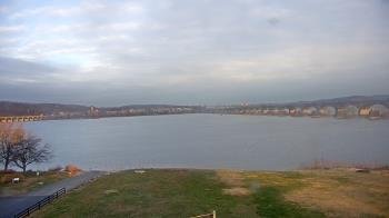 Weather camera view of John Wright Restaurant.