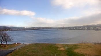 Weather camera view of John Wright Restaurant.