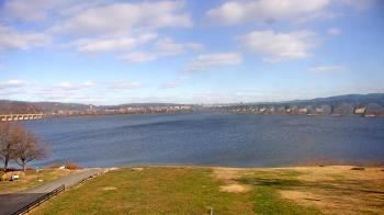 Weather camera view of John Wright Restaurant.