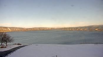 Weather camera view of John Wright Restaurant.